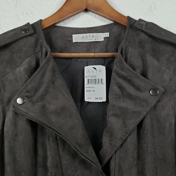 NEW! ASTR Military Sleeveless Top - M - Picture 6 of 8